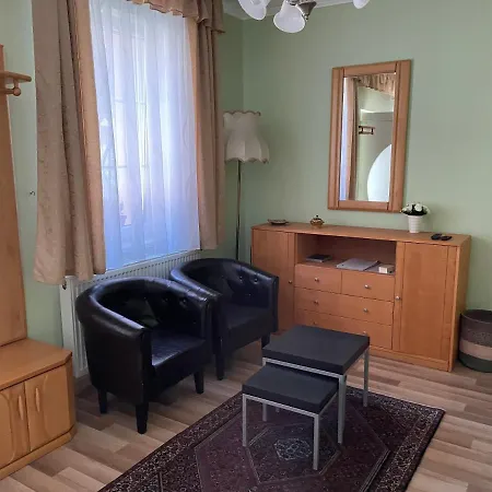 Csalogany Vendeghaz * Szerencs