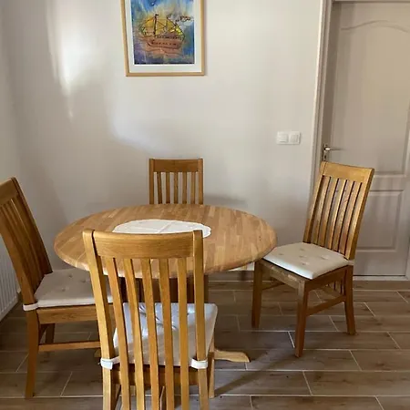 Csalogany Vendeghaz Apartamento
