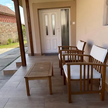 Apartamento Csalogany Vendeghaz *